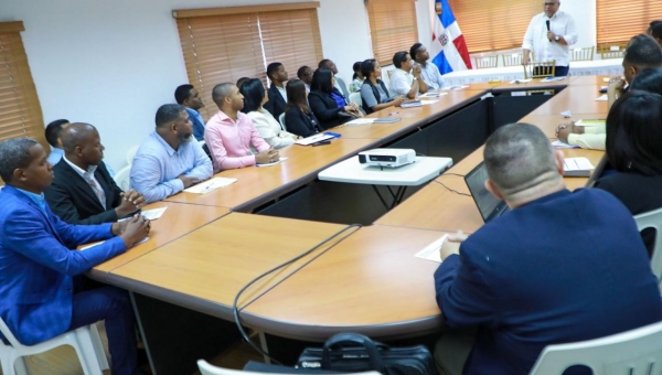 Promipyme imparte Inducción a nuevos colaboradores